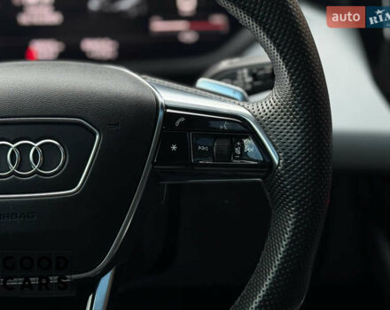 Зеленый Ауди e-tron GT, объемом двигателя 0 л и пробегом 58 тыс. км за 57000 $, фото 32 на Automoto.ua