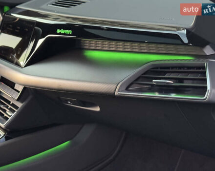 Зеленый Ауди e-tron GT, объемом двигателя 0 л и пробегом 12 тыс. км за 93500 $, фото 32 на Automoto.ua