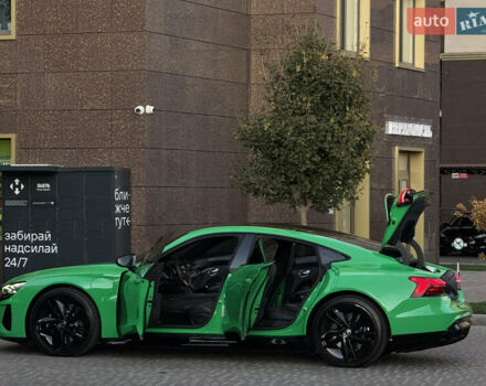 Зеленый Ауди e-tron GT, объемом двигателя 0 л и пробегом 12 тыс. км за 93500 $, фото 17 на Automoto.ua