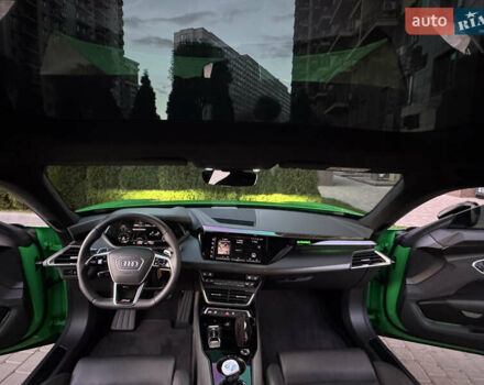 Зеленый Ауди e-tron GT, объемом двигателя 0 л и пробегом 12 тыс. км за 93500 $, фото 24 на Automoto.ua