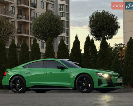 Зеленый Ауди e-tron GT, объемом двигателя 0 л и пробегом 12 тыс. км за 93500 $, фото 14 на Automoto.ua