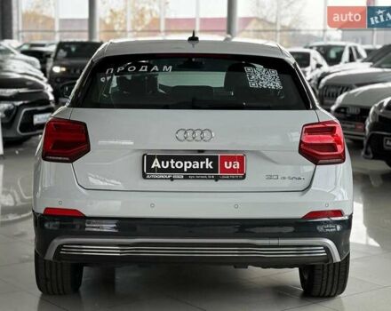 Белый Ауди Q2L e-tron, объемом двигателя 0 л и пробегом 60 тыс. км за 18490 $, фото 4 на Automoto.ua