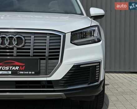 Білий Ауді Q2L e-tron, об'ємом двигуна 0 л та пробігом 47 тис. км за 18300 $, фото 2 на Automoto.ua