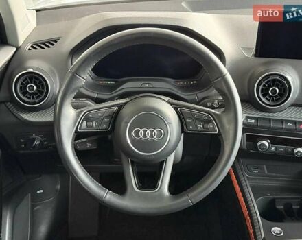 Белый Ауди Q2L e-tron, объемом двигателя 0 л и пробегом 60 тыс. км за 18490 $, фото 18 на Automoto.ua