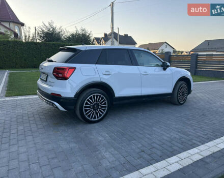 Белый Ауди Q2L e-tron, объемом двигателя 0 л и пробегом 60 тыс. км за 23000 $, фото 4 на Automoto.ua