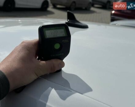 Білий Ауді Q2L e-tron, об'ємом двигуна 0 л та пробігом 47 тис. км за 18300 $, фото 40 на Automoto.ua