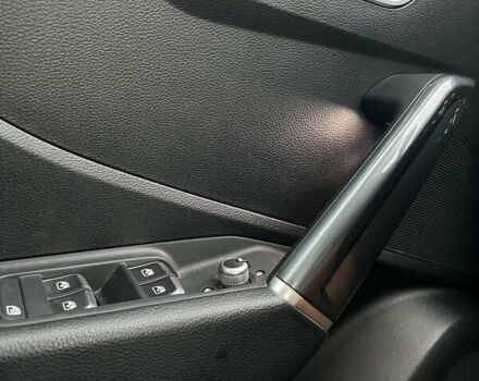 Белый Ауди Q2L e-tron, объемом двигателя 0 л и пробегом 60 тыс. км за 23000 $, фото 14 на Automoto.ua