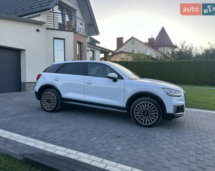 Белый Ауди Q2L e-tron, объемом двигателя 0 л и пробегом 60 тыс. км за 23000 $, фото 6 на Automoto.ua