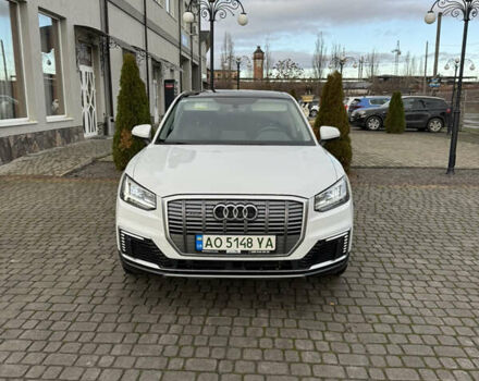 Білий Ауді Q2L e-tron, об'ємом двигуна 0 л та пробігом 62 тис. км за 18500 $, фото 2 на Automoto.ua