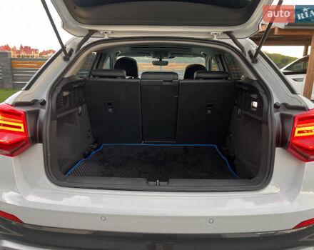 Белый Ауди Q2L e-tron, объемом двигателя 0 л и пробегом 64 тыс. км за 24000 $, фото 16 на Automoto.ua