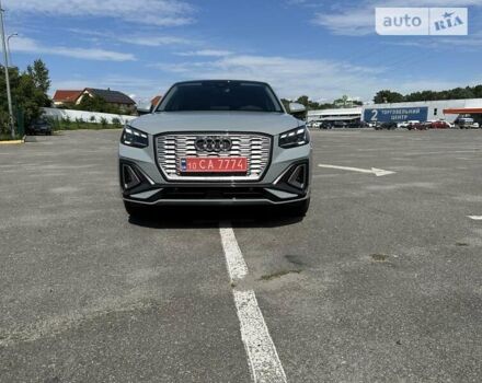 Сірий Ауді Q2L e-tron, об'ємом двигуна 0 л та пробігом 17 тис. км за 33900 $, фото 2 на Automoto.ua