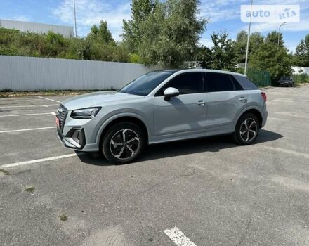 Сірий Ауді Q2L e-tron, об'ємом двигуна 0 л та пробігом 17 тис. км за 33900 $, фото 1 на Automoto.ua