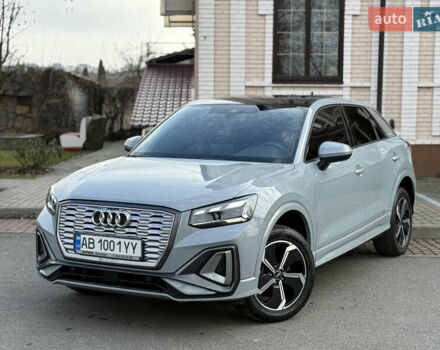 Сірий Ауді Q2L e-tron, об'ємом двигуна 0 л та пробігом 17 тис. км за 23950 $, фото 4 на Automoto.ua
