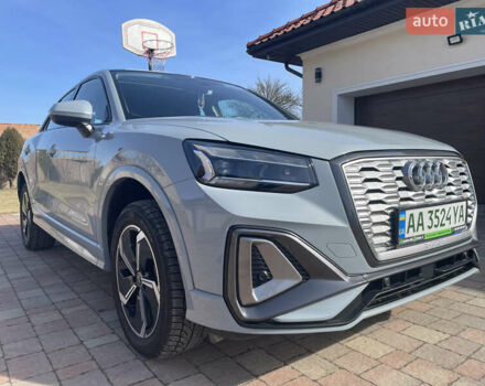 Сірий Ауді Q2L e-tron, об'ємом двигуна 0 л та пробігом 21 тис. км за 22500 $, фото 1 на Automoto.ua