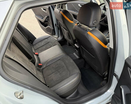 Сірий Ауді Q2L e-tron, об'ємом двигуна 0 л та пробігом 17 тис. км за 23950 $, фото 59 на Automoto.ua