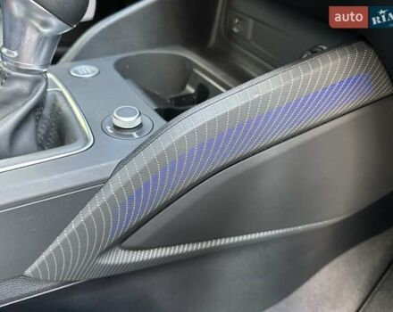 Синій Ауді Q2L e-tron, об'ємом двигуна 0 л та пробігом 14 тис. км за 27500 $, фото 55 на Automoto.ua