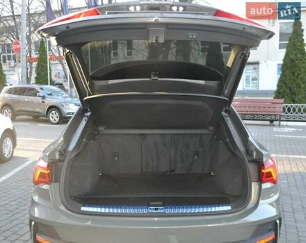 Сірий Ауді Q3 Sportback, об'ємом двигуна 1.97 л та пробігом 48 тис. км за 36990 $, фото 4 на Automoto.ua
