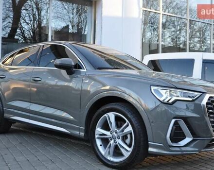 Сірий Ауді Q3 Sportback, об'ємом двигуна 1.97 л та пробігом 48 тис. км за 36990 $, фото 9 на Automoto.ua