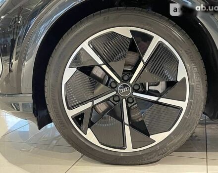 Ауди Q4, объемом двигателя 0 л и пробегом 9 тыс. км за 87404 $, фото 23 на Automoto.ua