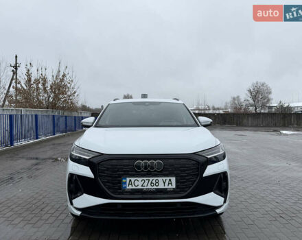 Белый Ауди Q4 e-tron, объемом двигателя 0 л и пробегом 101 тыс. км за 27800 $, фото 1 на Automoto.ua
