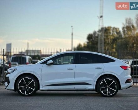Белый Ауди Q4 e-tron, объемом двигателя 0 л и пробегом 60 тыс. км за 39900 $, фото 37 на Automoto.ua