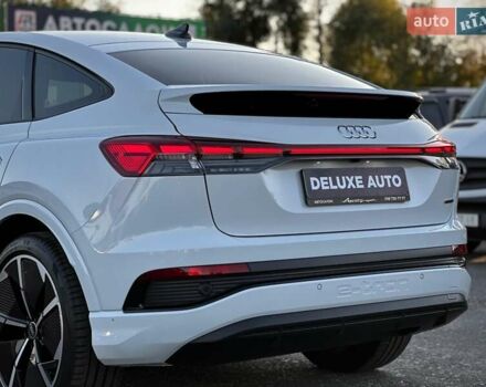 Белый Ауди Q4 e-tron, объемом двигателя 0 л и пробегом 60 тыс. км за 39900 $, фото 26 на Automoto.ua