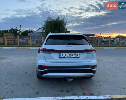 Белый Ауди Q4 e-tron, объемом двигателя 0 л и пробегом 38 тыс. км за 32500 $, фото 4 на Automoto.ua