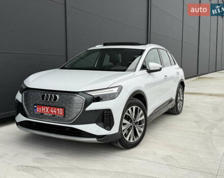 Белый Ауди Q4 e-tron, объемом двигателя 0 л и пробегом 150 тыс. км за 24200 $, фото 7 на Automoto.ua