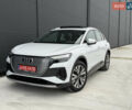 Белый Ауди Q4 e-tron, объемом двигателя 0 л и пробегом 150 тыс. км за 24200 $, фото 7 на Automoto.ua
