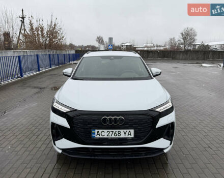 Белый Ауди Q4 e-tron, объемом двигателя 0 л и пробегом 101 тыс. км за 27800 $, фото 8 на Automoto.ua