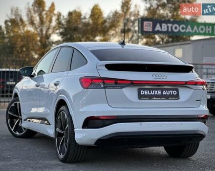 Белый Ауди Q4 e-tron, объемом двигателя 0 л и пробегом 60 тыс. км за 39900 $, фото 30 на Automoto.ua