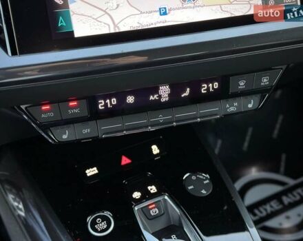 Белый Ауди Q4 e-tron, объемом двигателя 0 л и пробегом 60 тыс. км за 39900 $, фото 74 на Automoto.ua