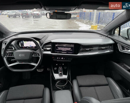 Белый Ауди Q4 e-tron, объемом двигателя 0 л и пробегом 101 тыс. км за 27800 $, фото 13 на Automoto.ua