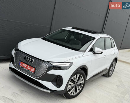 Белый Ауди Q4 e-tron, объемом двигателя 0 л и пробегом 150 тыс. км за 24200 $, фото 10 на Automoto.ua