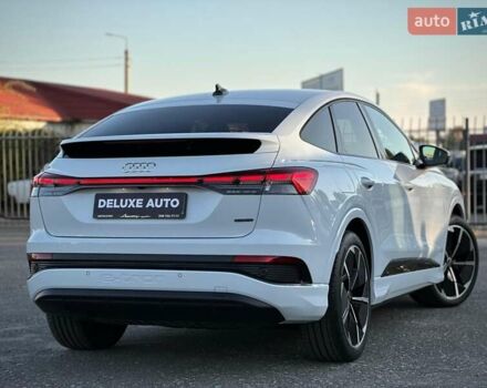 Белый Ауди Q4 e-tron, объемом двигателя 0 л и пробегом 60 тыс. км за 39900 $, фото 28 на Automoto.ua