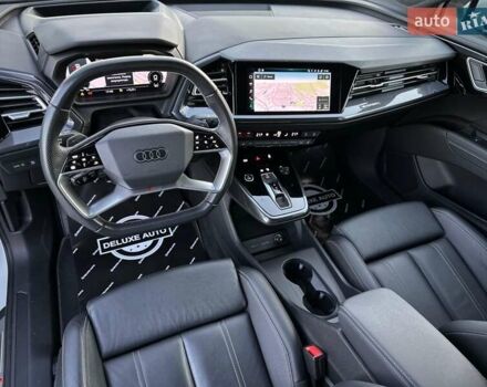 Белый Ауди Q4 e-tron, объемом двигателя 0 л и пробегом 60 тыс. км за 39900 $, фото 49 на Automoto.ua