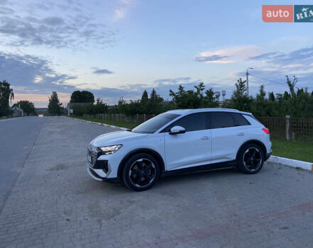 Белый Ауди Q4 e-tron, объемом двигателя 0 л и пробегом 38 тыс. км за 32500 $, фото 1 на Automoto.ua