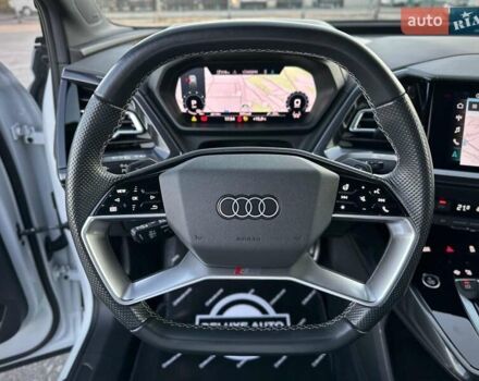 Белый Ауди Q4 e-tron, объемом двигателя 0 л и пробегом 60 тыс. км за 39900 $, фото 71 на Automoto.ua