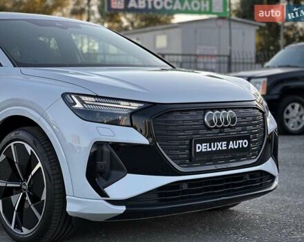 Белый Ауди Q4 e-tron, объемом двигателя 0 л и пробегом 60 тыс. км за 39900 $, фото 6 на Automoto.ua