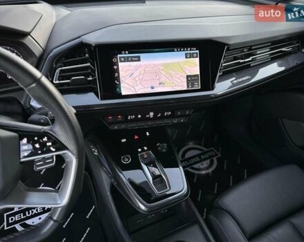 Белый Ауди Q4 e-tron, объемом двигателя 0 л и пробегом 60 тыс. км за 39900 $, фото 69 на Automoto.ua