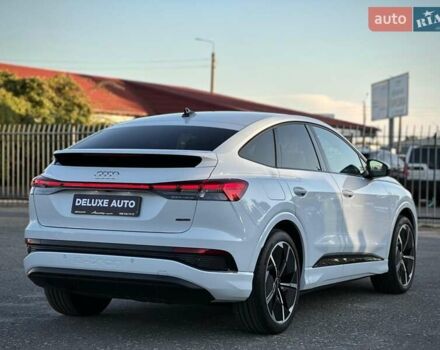 Белый Ауди Q4 e-tron, объемом двигателя 0 л и пробегом 60 тыс. км за 39900 $, фото 18 на Automoto.ua