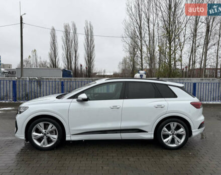 Белый Ауди Q4 e-tron, объемом двигателя 0 л и пробегом 101 тыс. км за 27800 $, фото 3 на Automoto.ua