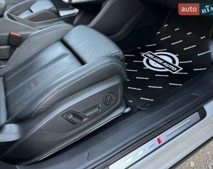 Белый Ауди Q4 e-tron, объемом двигателя 0 л и пробегом 60 тыс. км за 39900 $, фото 82 на Automoto.ua