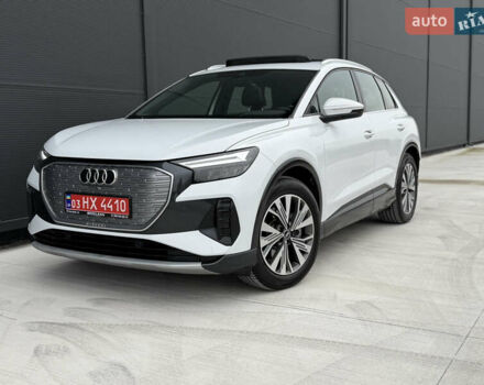 Белый Ауди Q4 e-tron, объемом двигателя 0 л и пробегом 150 тыс. км за 24200 $, фото 1 на Automoto.ua