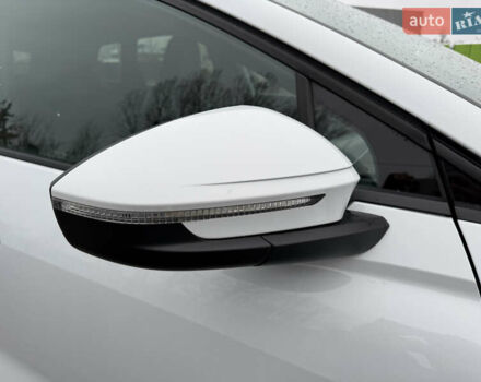 Белый Ауди Q4 e-tron, объемом двигателя 0 л и пробегом 101 тыс. км за 27800 $, фото 10 на Automoto.ua