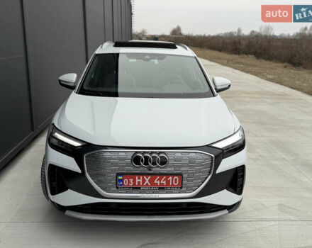 Белый Ауди Q4 e-tron, объемом двигателя 0 л и пробегом 150 тыс. км за 24200 $, фото 6 на Automoto.ua