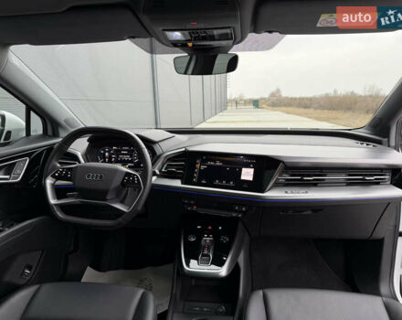 Белый Ауди Q4 e-tron, объемом двигателя 0 л и пробегом 150 тыс. км за 24200 $, фото 44 на Automoto.ua