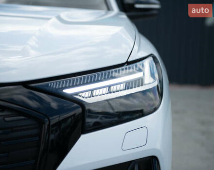 Ауди Q4 e-tron 2022 в Мукачеве на Automoto.ua Белый Ауди Q4 e-tron, объемом двигателя 0 л и пробегом 83 тыс. км за 34500 $, фото 6 на Automoto.ua