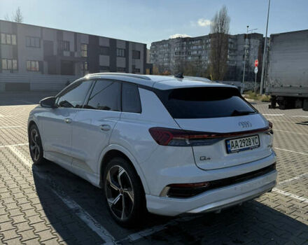Білий Ауді Q4 e-tron, об'ємом двигуна 0 л та пробігом 44 тис. км за 29900 $, фото 7 на Automoto.ua