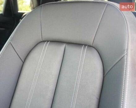 Белый Ауди Q4 e-tron, объемом двигателя 0 л и пробегом 29 тыс. км за 17700 $, фото 12 на Automoto.ua